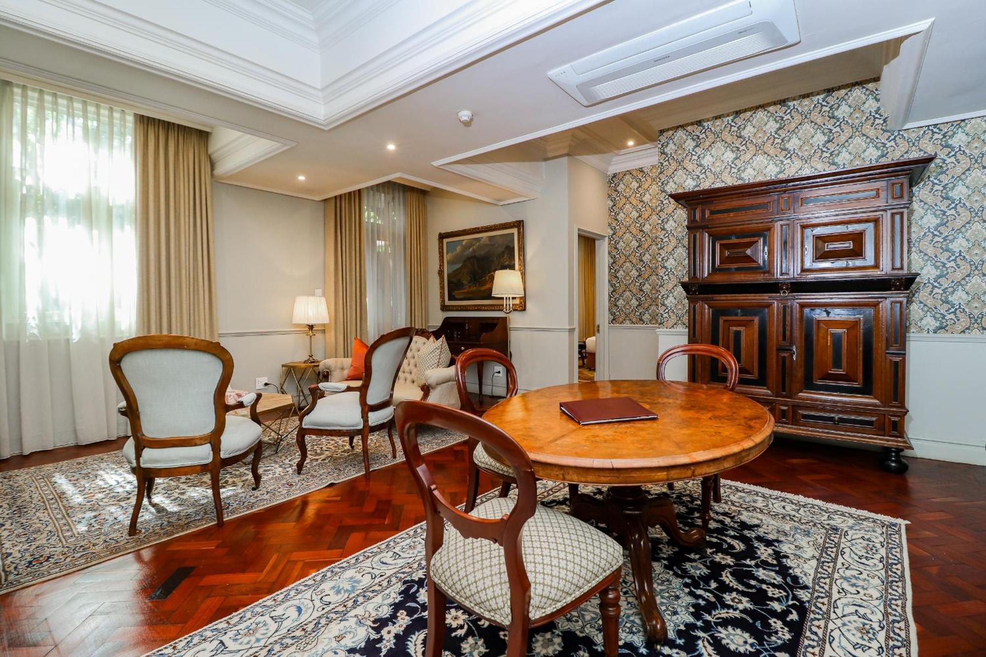 The Monarch Hotel Йоханесбург Екстериор снимка