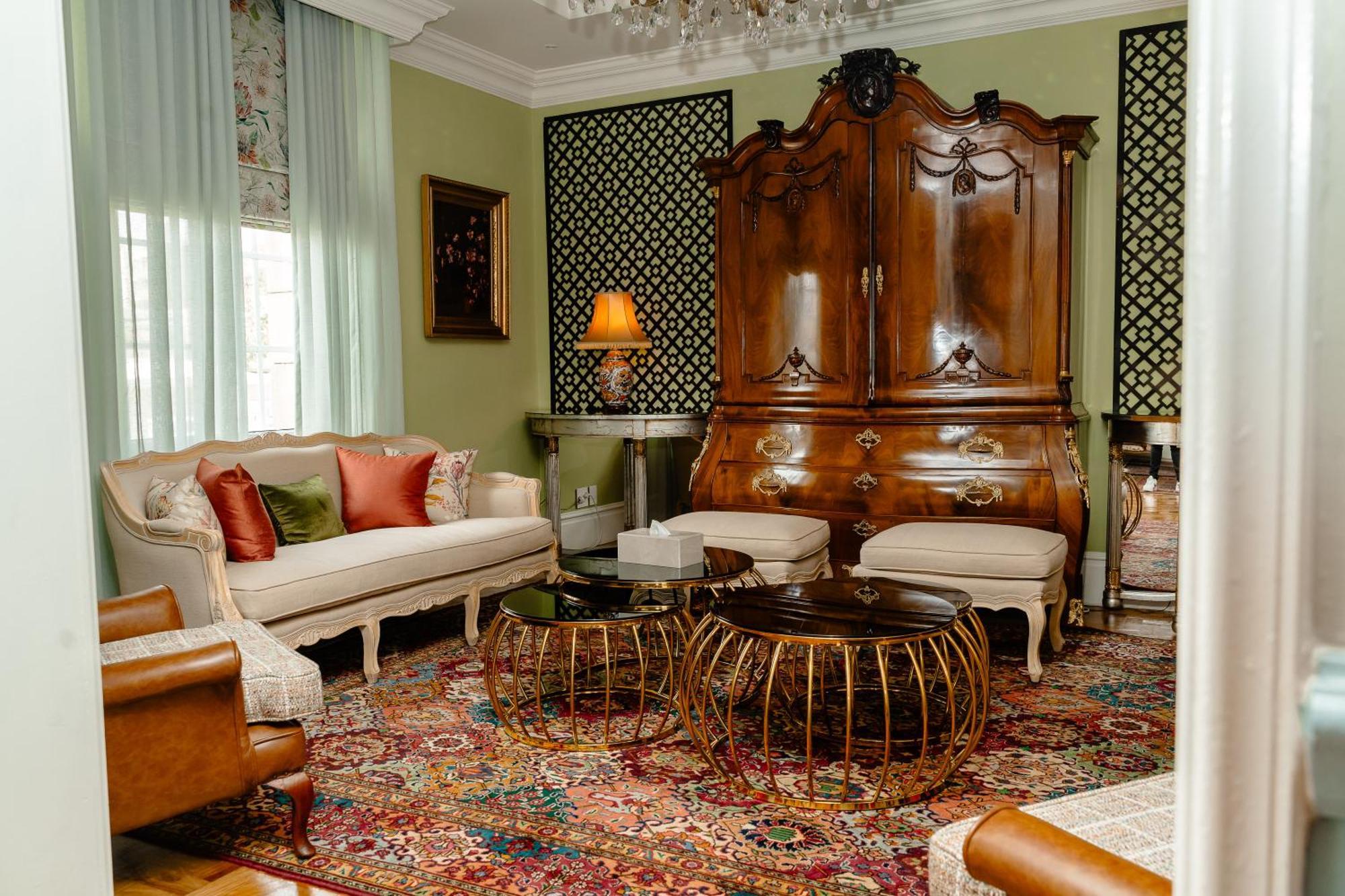 The Monarch Hotel Йоханесбург Екстериор снимка