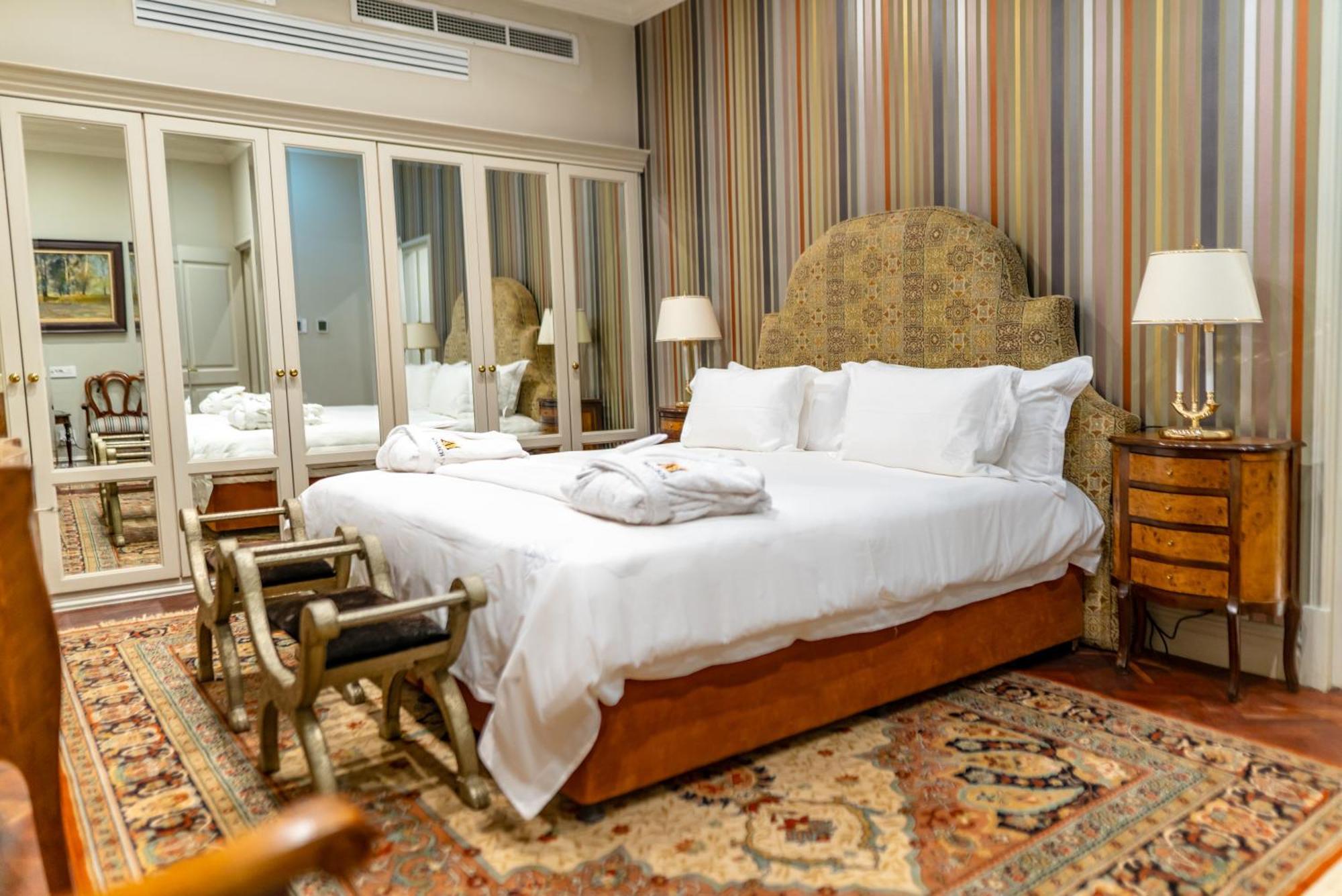 The Monarch Hotel Йоханесбург Екстериор снимка